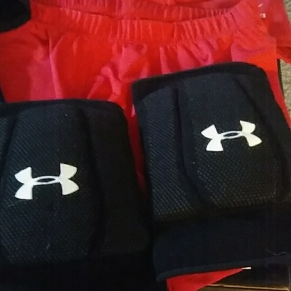 Huge Volleyball bundle spanxs and knee pads - Picture 3 of 5